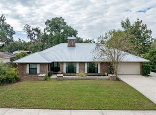 2419 Stonehill Ave, Valrico, FL 33594