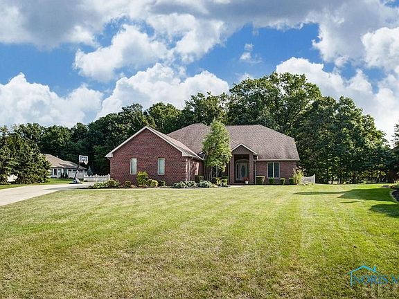3rd image of 711 Deer Valley Ct