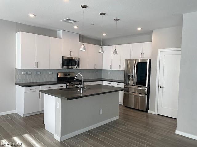 1st image of 9287 Desert Pearl Ave