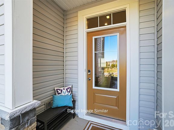 2nd image of 5208 Wyes Oak Ln