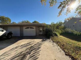 404 SW 6th St #404, Blue Springs, MO 64014