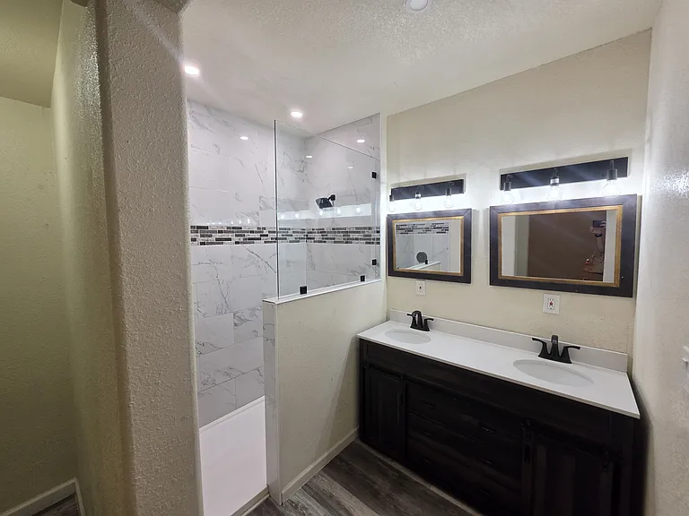215 N Polaris — Photo 8