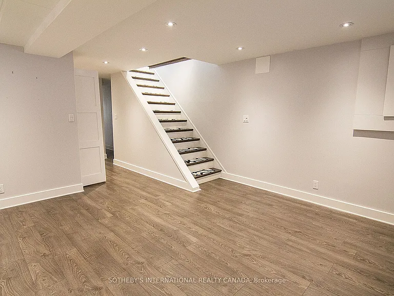 900 Manning Ave #MAIN — Photo 20