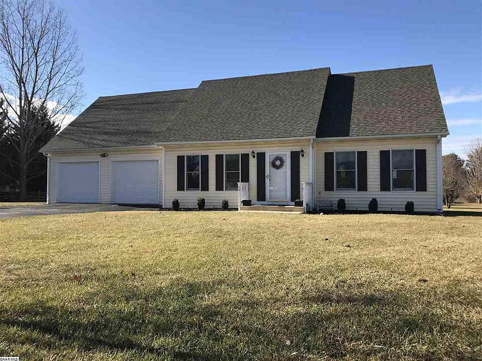 1st image of 34 Hampshire Ln