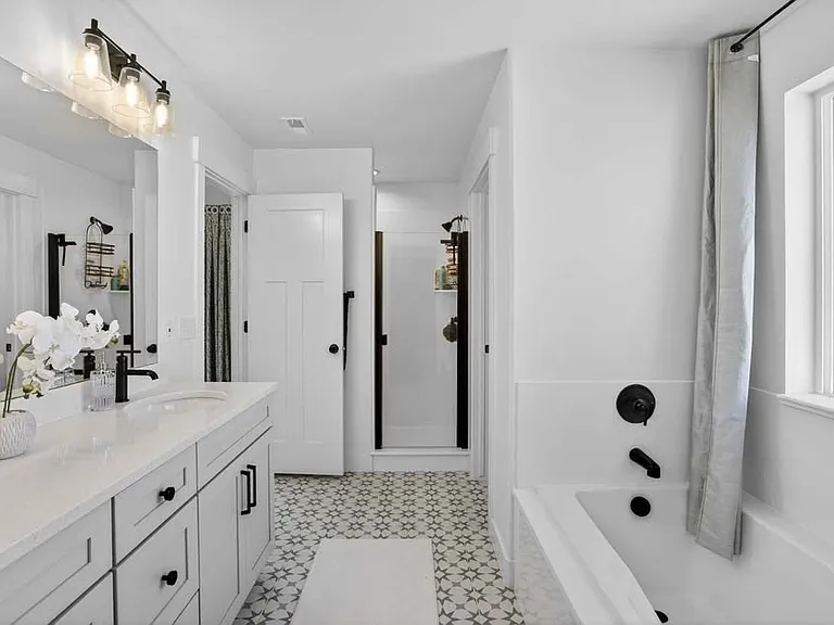 777 N Bennedict Dr — Photo 5