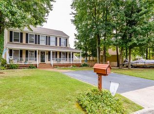 7050 River Valley Rd, Mechanicsville, VA 23111