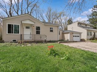 36912 N Lawrence Dr, Lake Villa, IL 60046