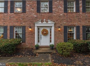 7 Bankers Dr, Washington Crossing, PA 18977
