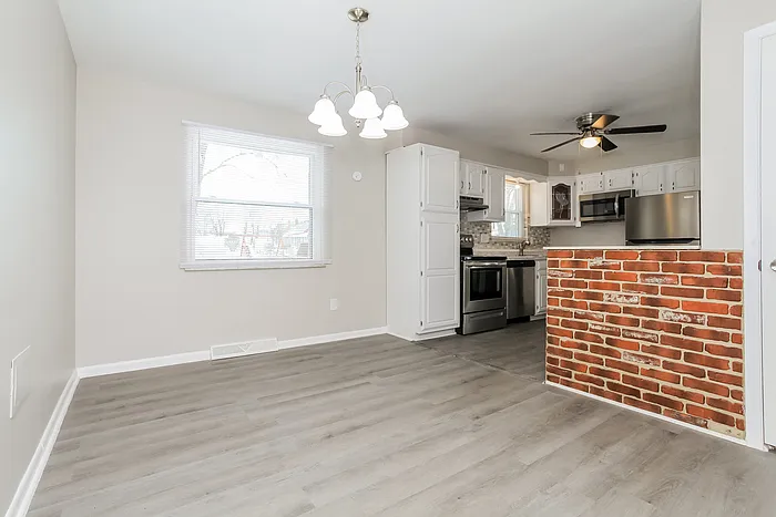 5325 Plumridge Dr — Photo 5