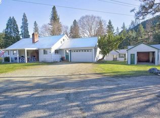 3070 Ranchero Rd, Glendale, OR 97442
