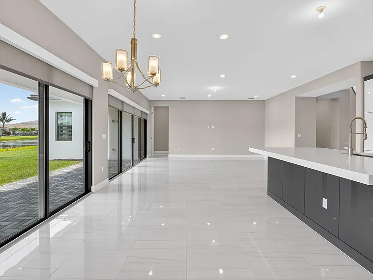 17089 Rainbow Falls Trl — Photo 24