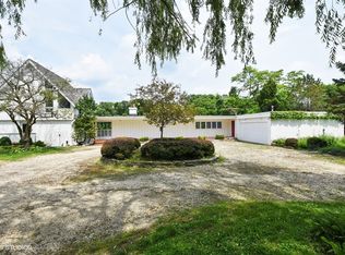 48 Otis Rd, Barrington, IL 60010