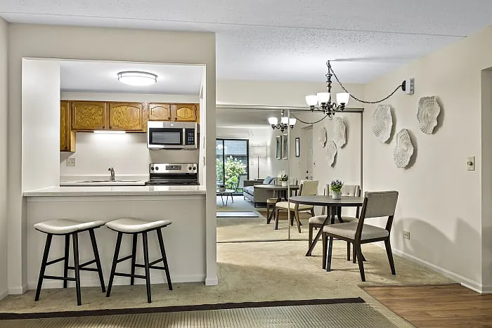Fox Grove Apartments, LLC — Photo 3
