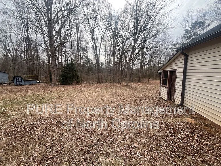 3355 E Ridge Rd — Photo 22