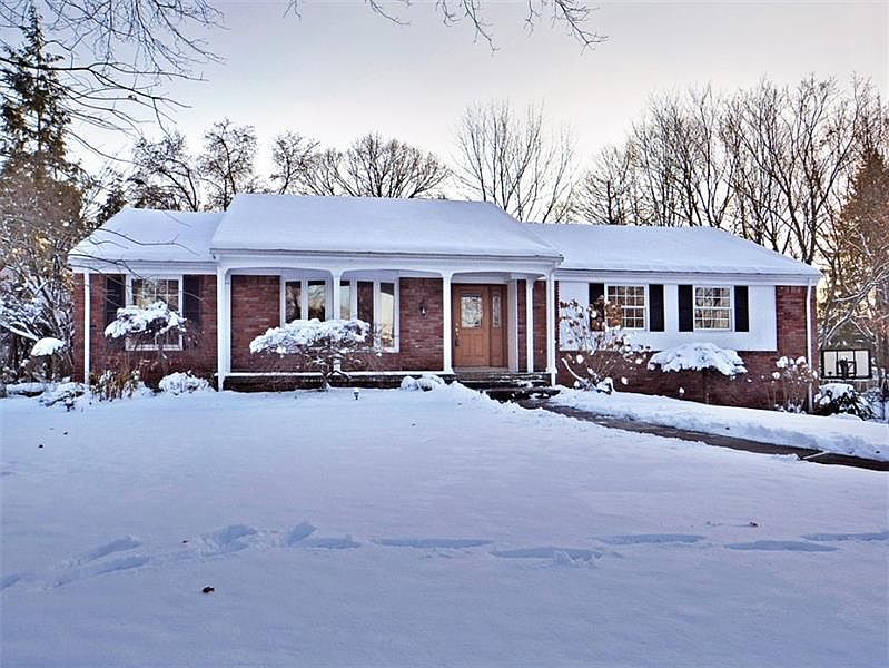 1st image of 3495 Ivy Dr