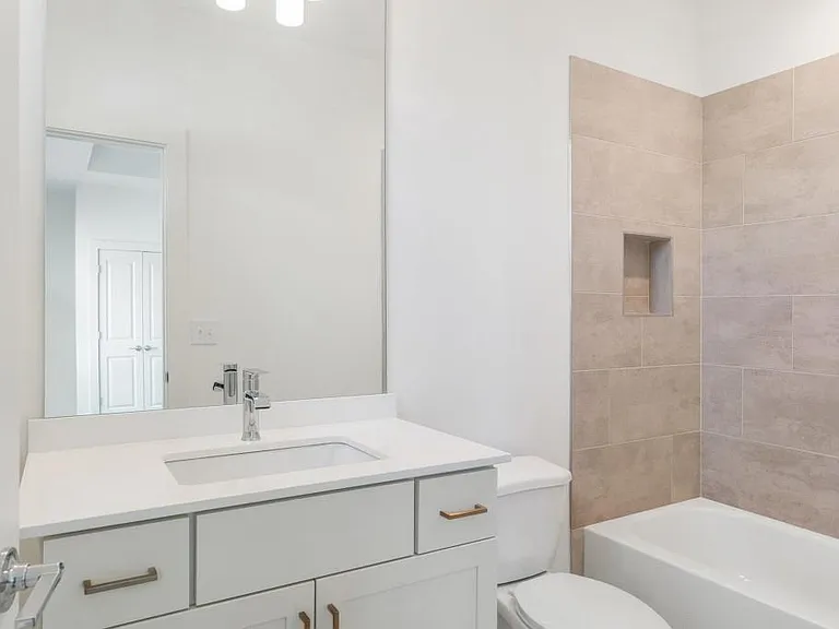 309 Penny Ct #309 — Photo 17