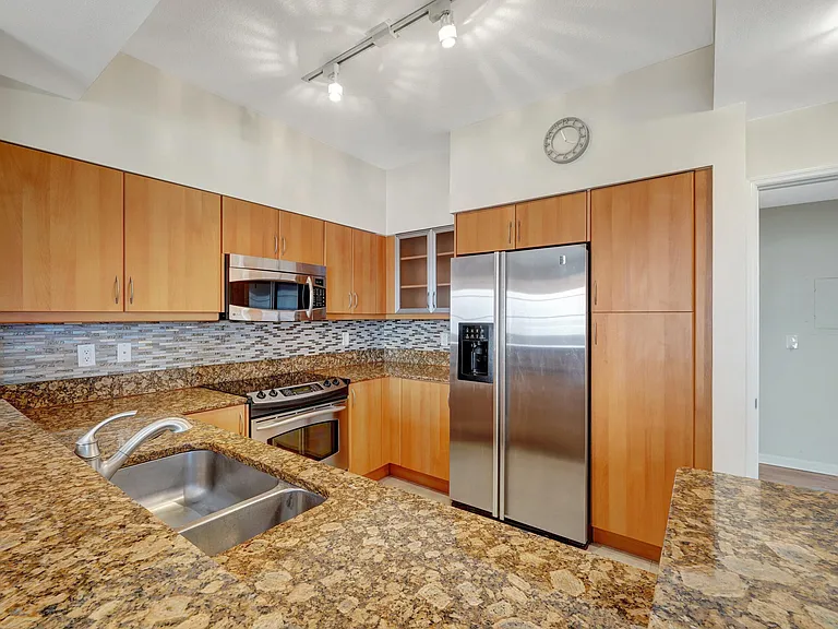 233 S Federal Hwy #425 — Photo 10