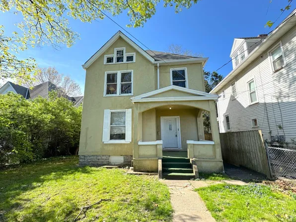 2033 Foraker Ave, Cincinnati, OH 45212