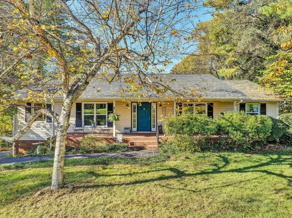 2343 Circle Dr SW, Roanoke, VA 24018