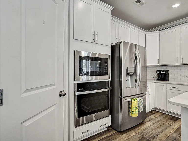 244 Chateau Way — Photo 18