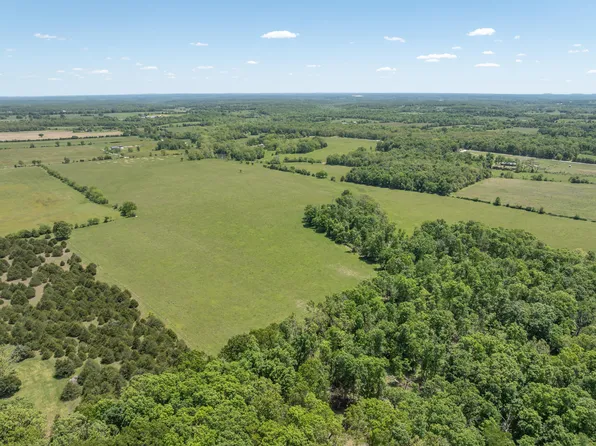 000 Logan Road, Hartville, MO 65667