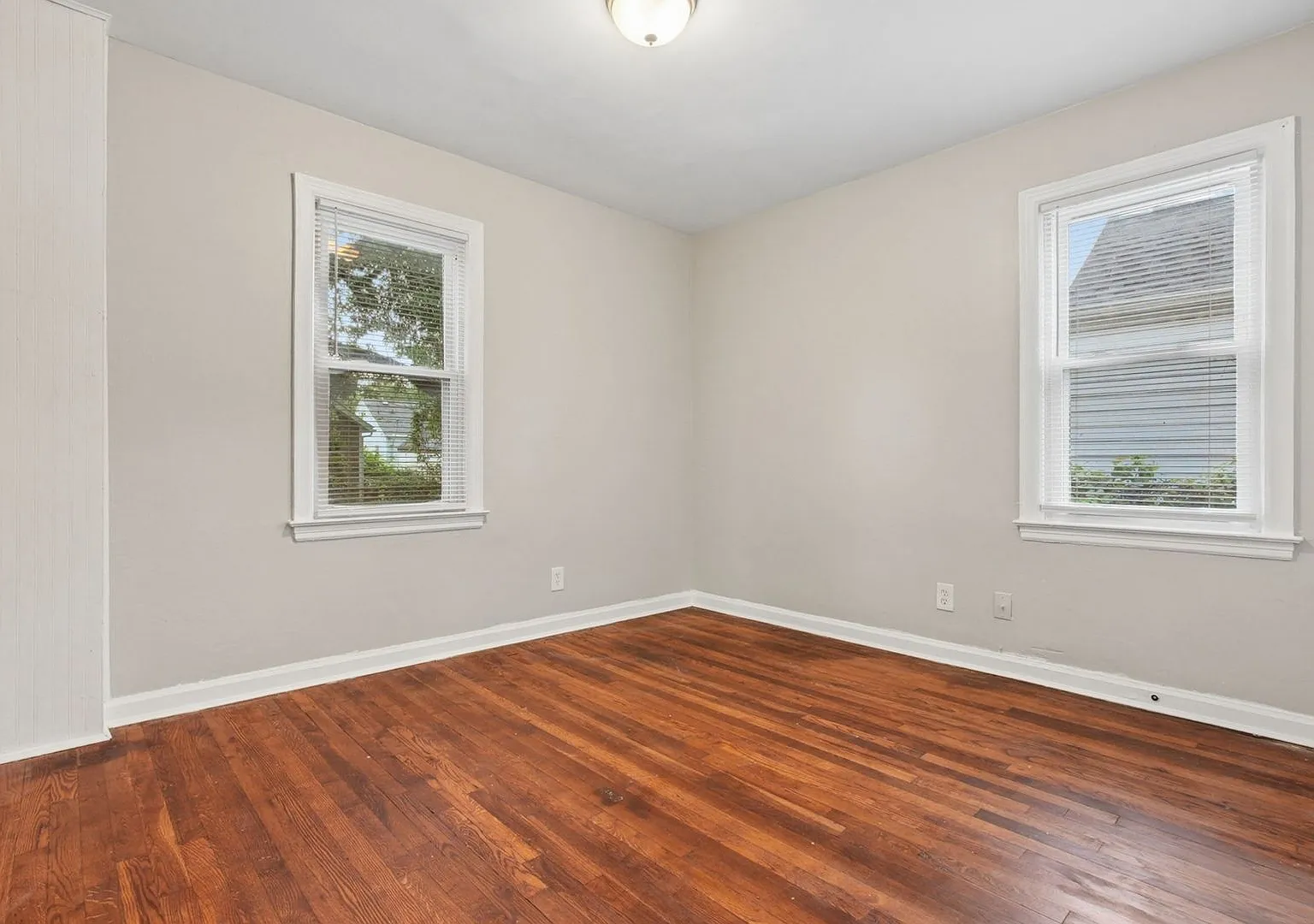 **Fully Renovated 3-Bedroom Home with Hardwood Floors & Basement Available Now — Photo 3