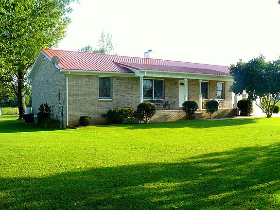 Immaculate, all brick ranch 