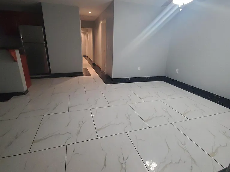 511 E Roeser Rd #B — Photo 1