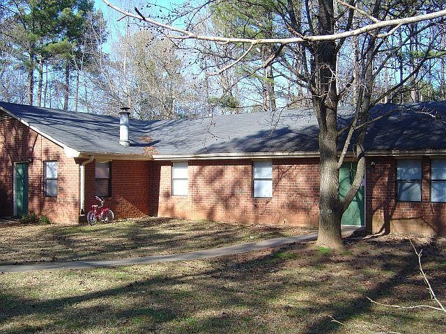 2nd image of 1665 Cedar Shoals Dr