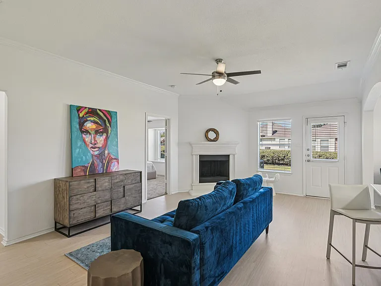 Nandina Way Townhomes — Photo 5
