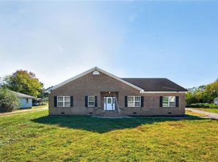 4820 Old Stage Hwy, Smithfield, VA 23430