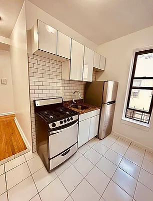 Rented by Douglas Elliman | media 4