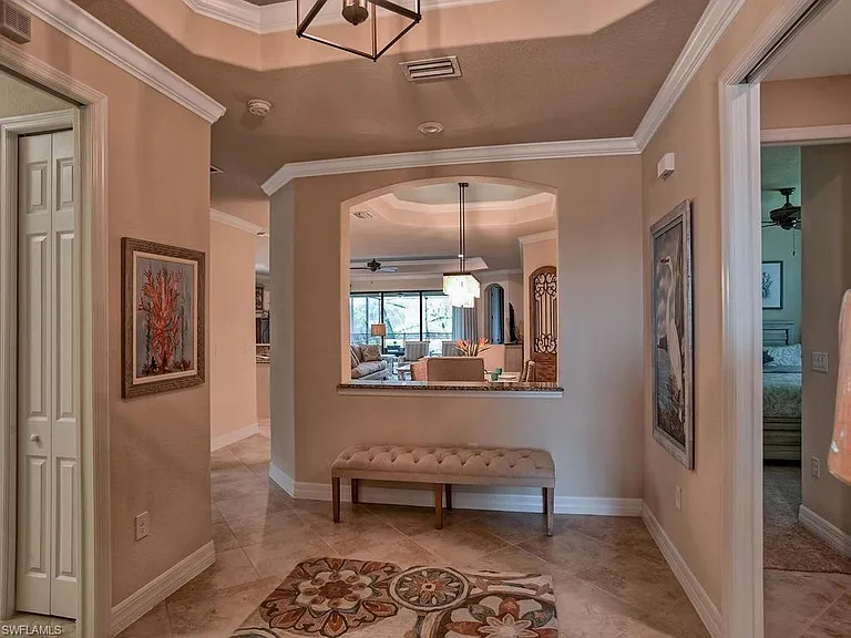 2850 Aviamar Cir — Photo 4