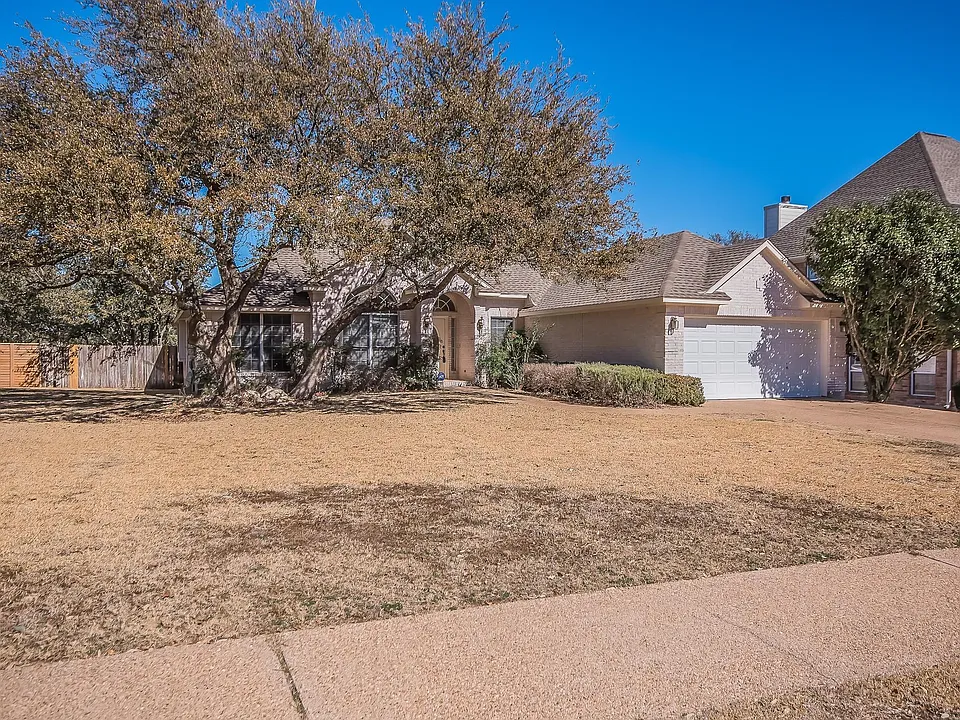 15808 Chatham Wood Dr
