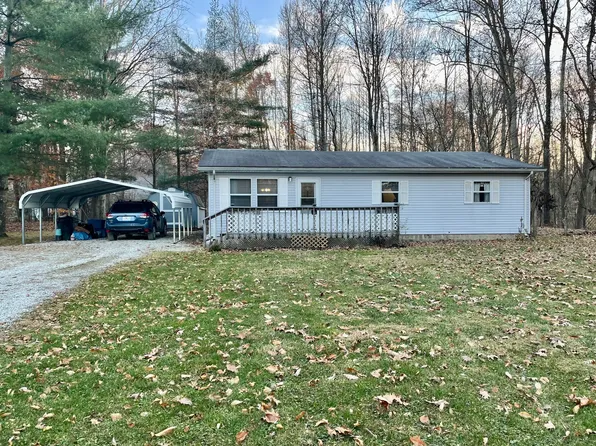 4520 Pecan Rd, Cloverdale, IN 46120