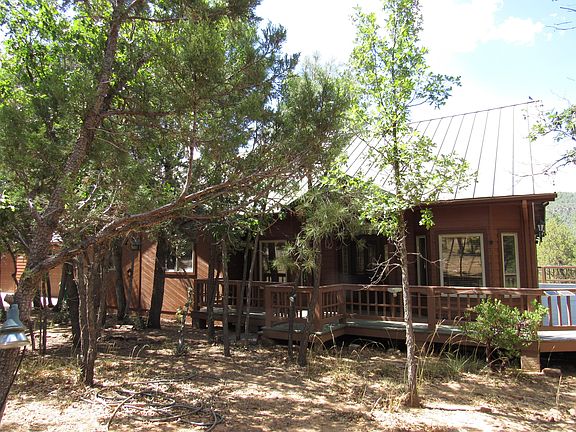 3rd image of 4863 N Genes Ln