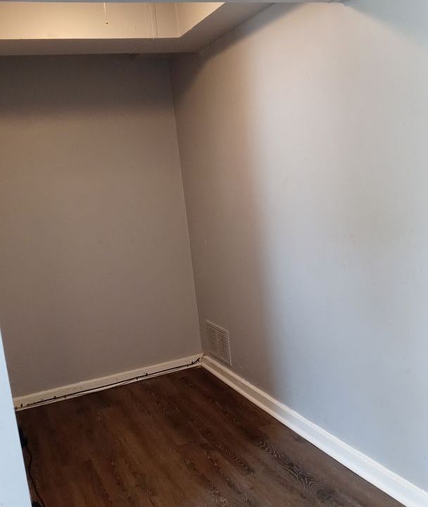1st image of 40-50 Lardner Ct #48