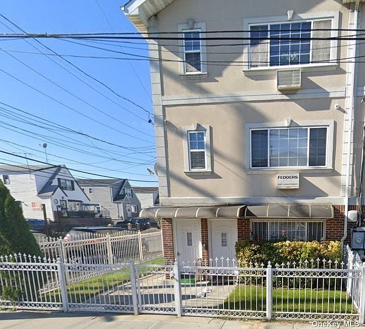 1st image of 1403 Pinson St Floor 3