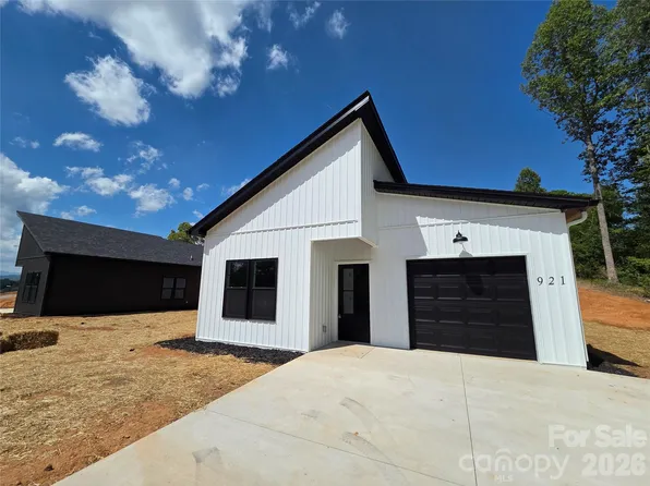921 Overlook Dr SW #5, Lenoir, NC 28645