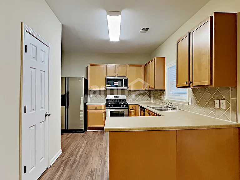308 Springs Xing — Photo 3