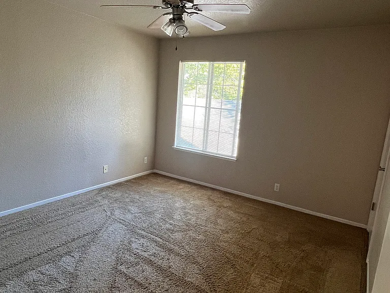 1125 Sheridan Ave #67 — Photo 15
