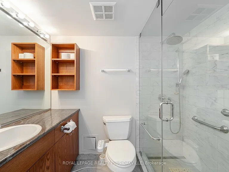 2177 Burnhamthorpe Rd W #1810 — Photo 18