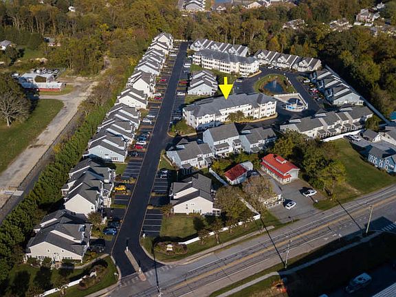 3rd image of 17275 King Philip Way #1101