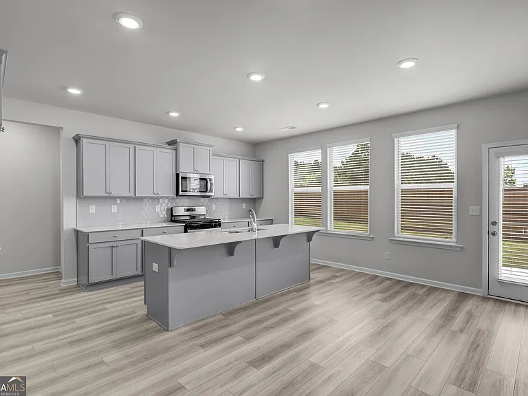 2000 Carolyn Dixon Way — Photo 14