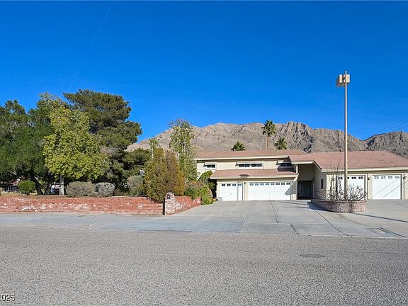 4th image of 788 Rossmore Dr