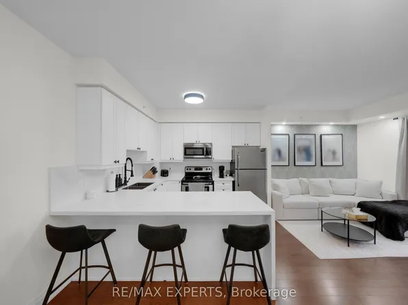 24 Woodstream Blvd #606, Vaughan, ON L4L 8C4