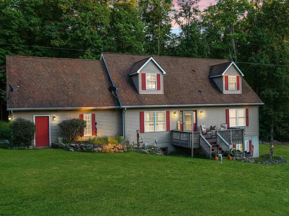 506 Cinder Bin Rd, Terra Alta, WV 26764