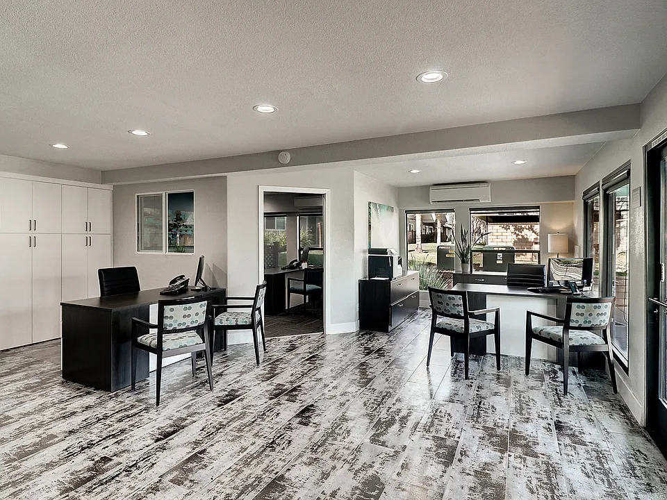 El Dorado's Leasing office Interior