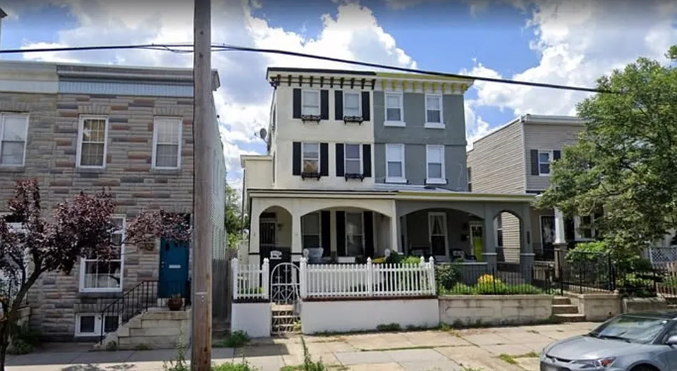 3734 Roland Ave #1