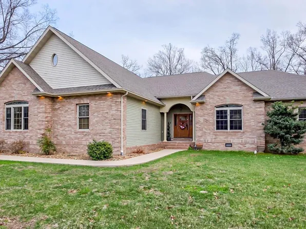 408 Margaret Dr, Herrin, IL 62948